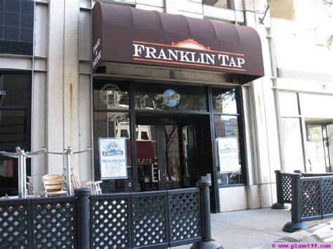 Franklin tap - Franklin Tap is located in Chicago's vibrant Loop, right by Willis Tower. We are the Loop's neighborhood bar serving favorites like burgers, wings, salads and, the best craft beer in Chicago. With a selection of 12 rotating taps and 80 craft bottles and cans, we're the perfect location downtown. 